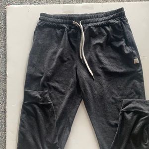Sz small woman’s Vuori joggers